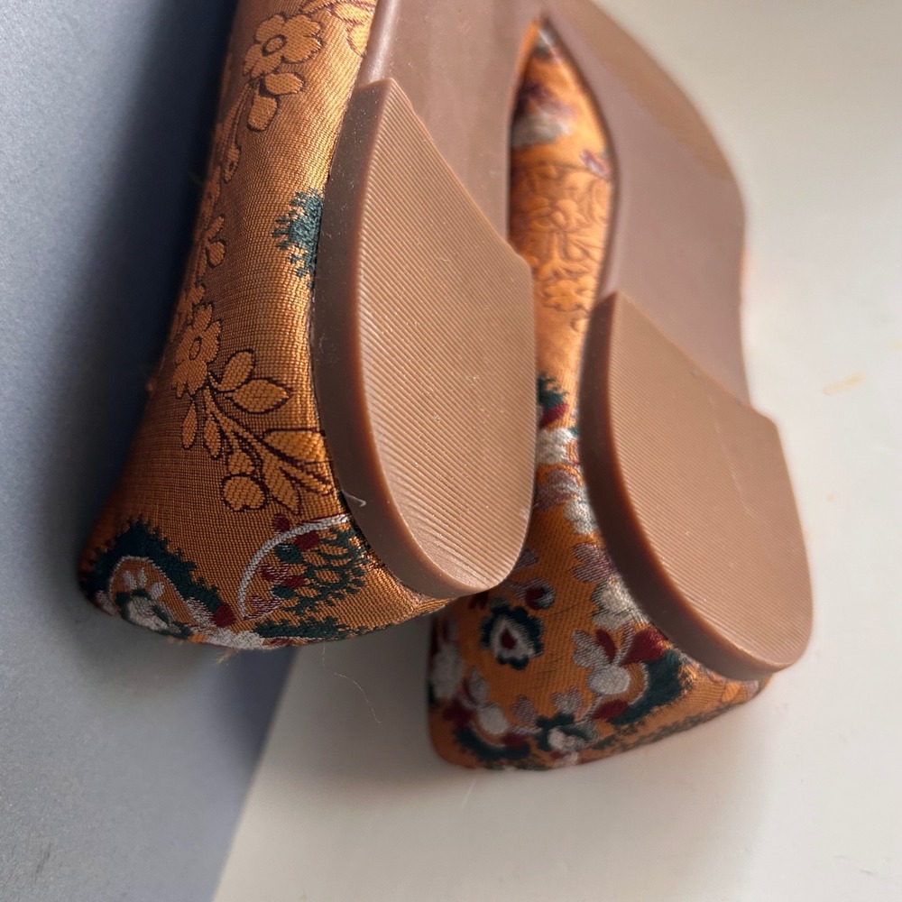 Tory Burch Chelsea Ballet Flats Size 9.5 Sunset Bonfire Brocade Gold Floral - Picture 10 of 12